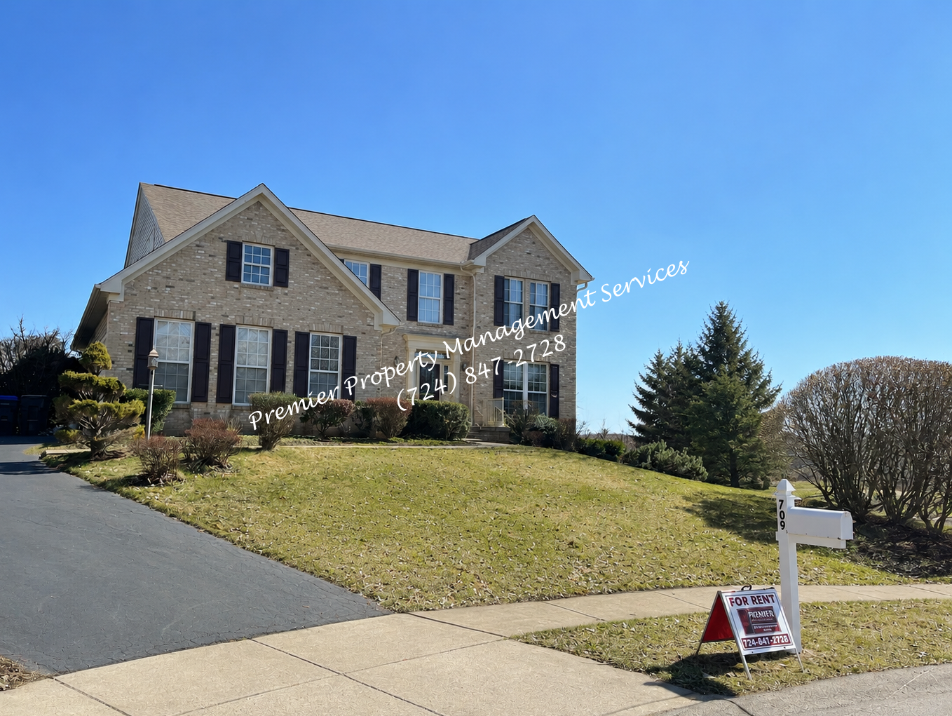 709 Williamsburg Ct