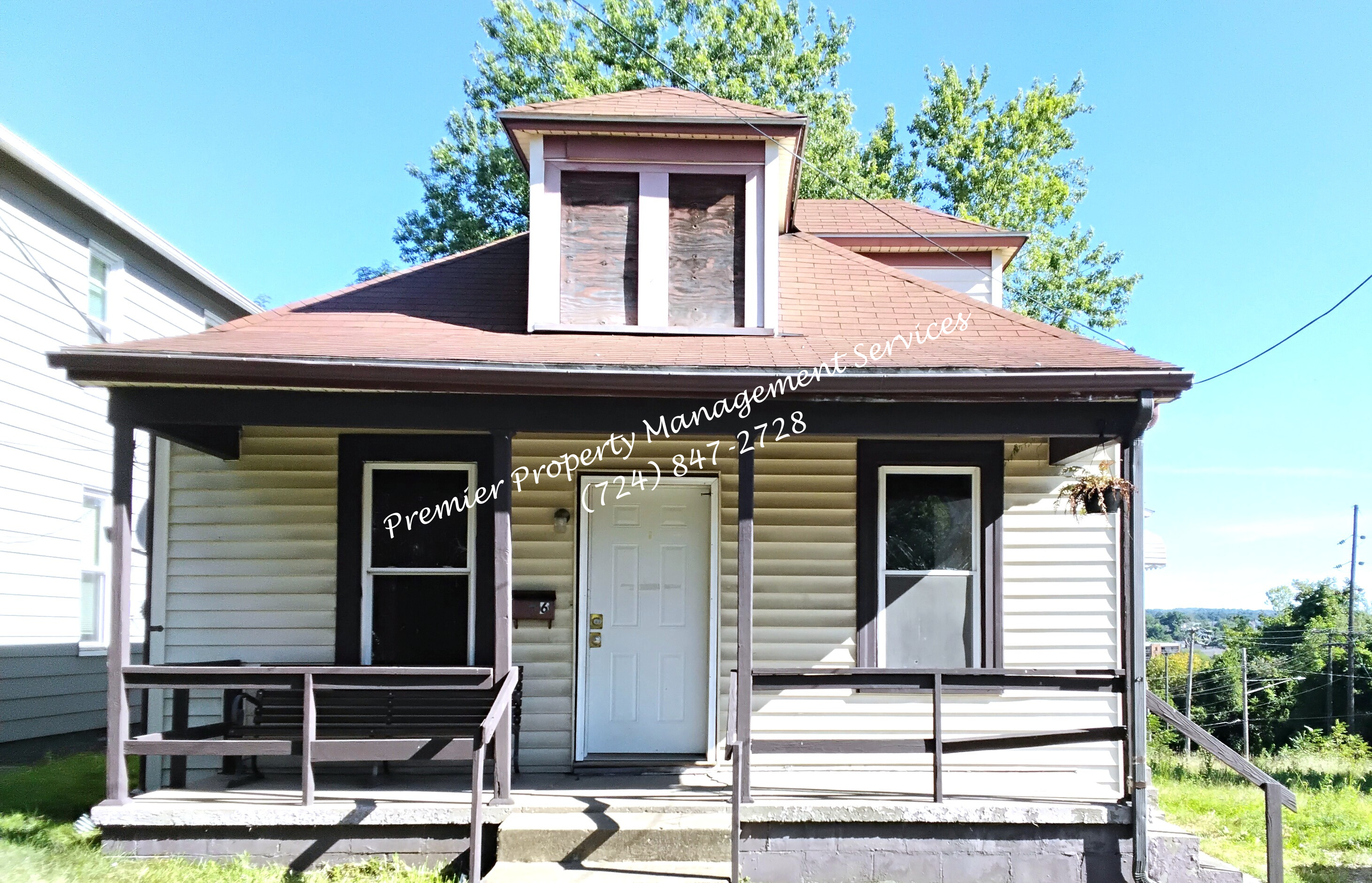 6 W Sharp Street